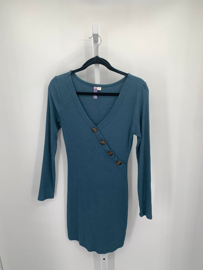 Alya Size Small Misses Long Sleeve Dress