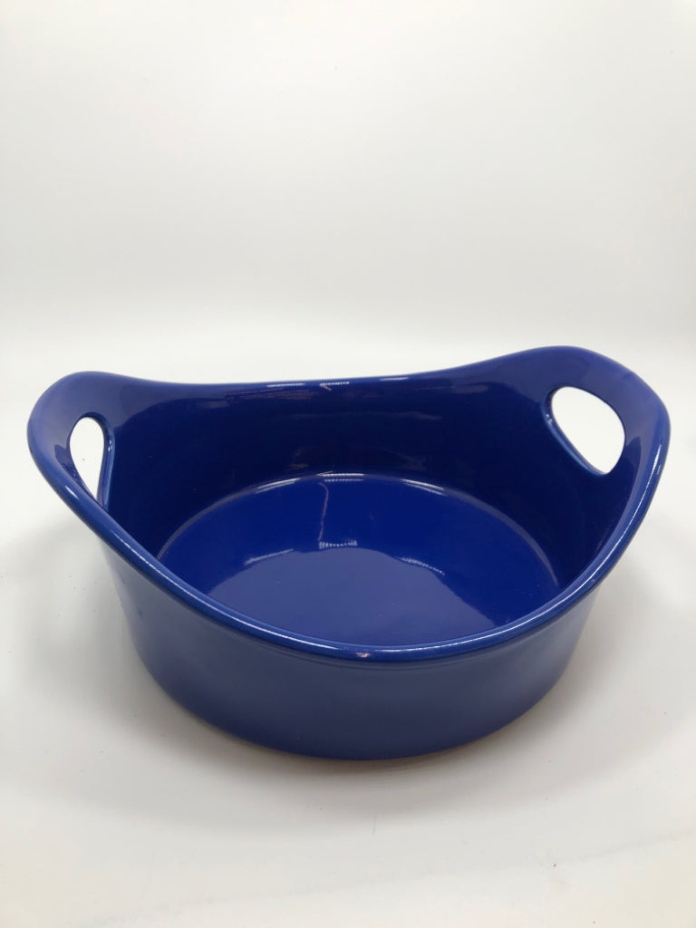 DK BLUE CASSEROLE DISH W/HANDLES.