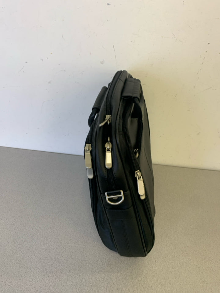 BLACK FAUX LEATHER COMPUTER BAG.