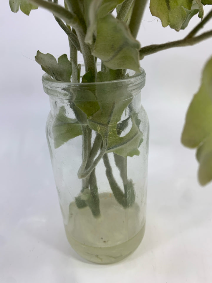 FUZZY LEAF PINK FLORAL ARRANGEMENT THRESHOLD.