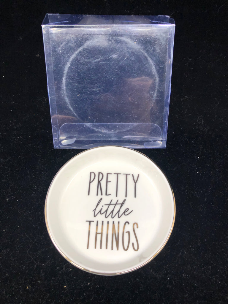 NIP PRETTY LITTLE THINGS CIRCLE CATCH ALL DISH GOLD/WHITE.