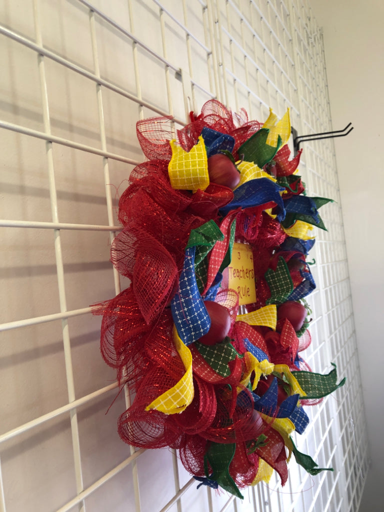 TEACHERS RULE TULLE WREATH.