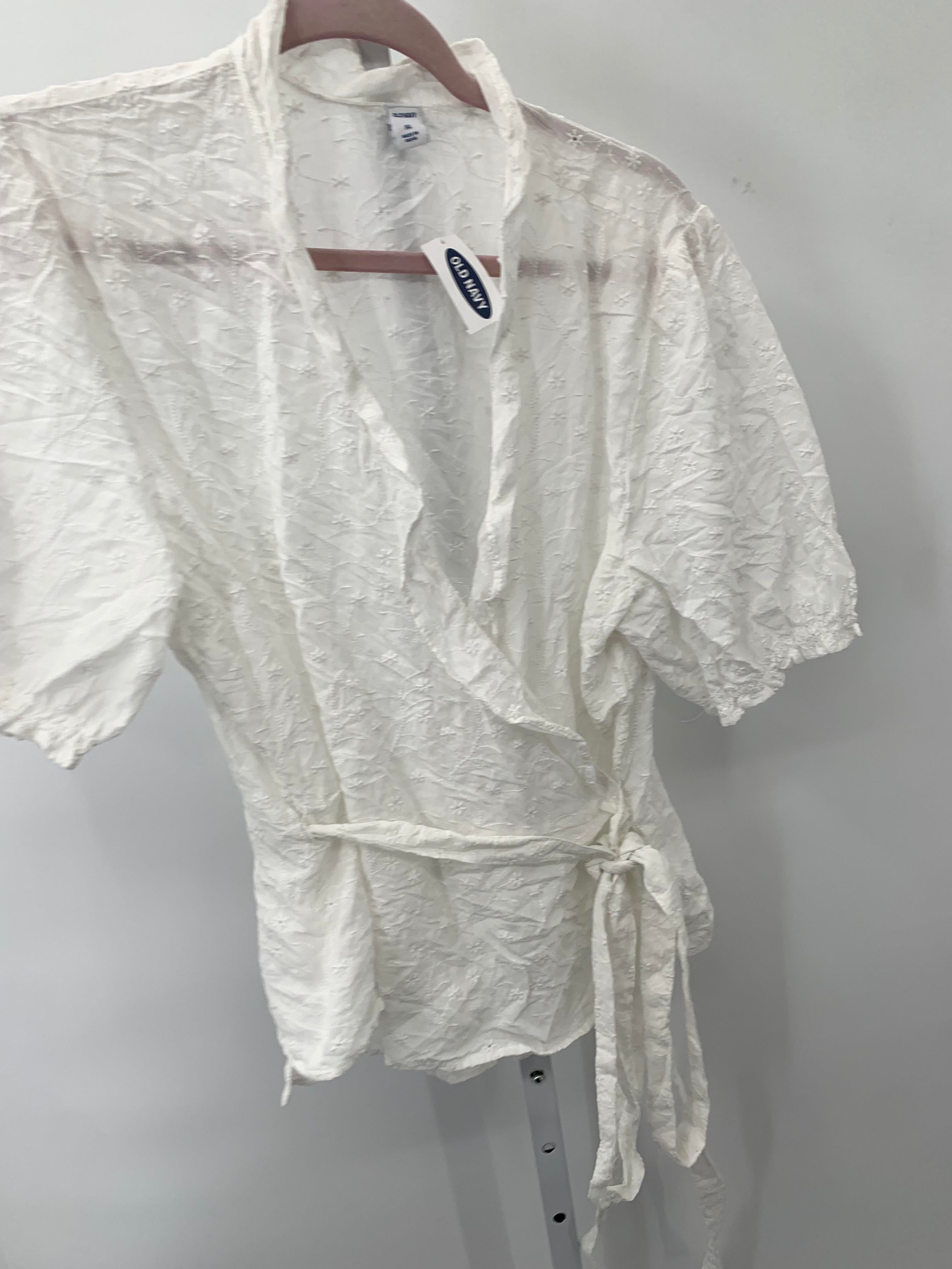 Old Navy Size Extra Large Misses Short Sleeve Shirt