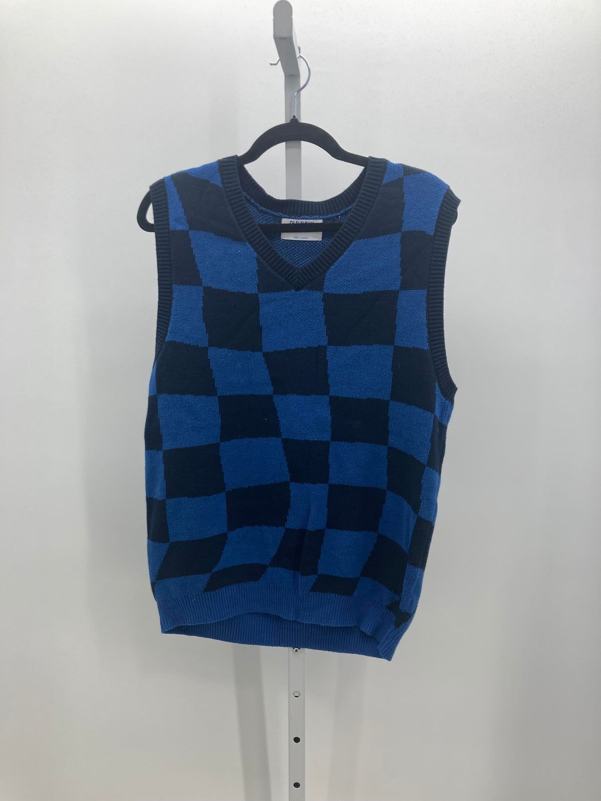 CHECKERED SWEATER VEST