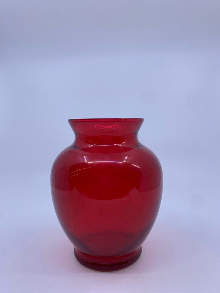 RED VASE.