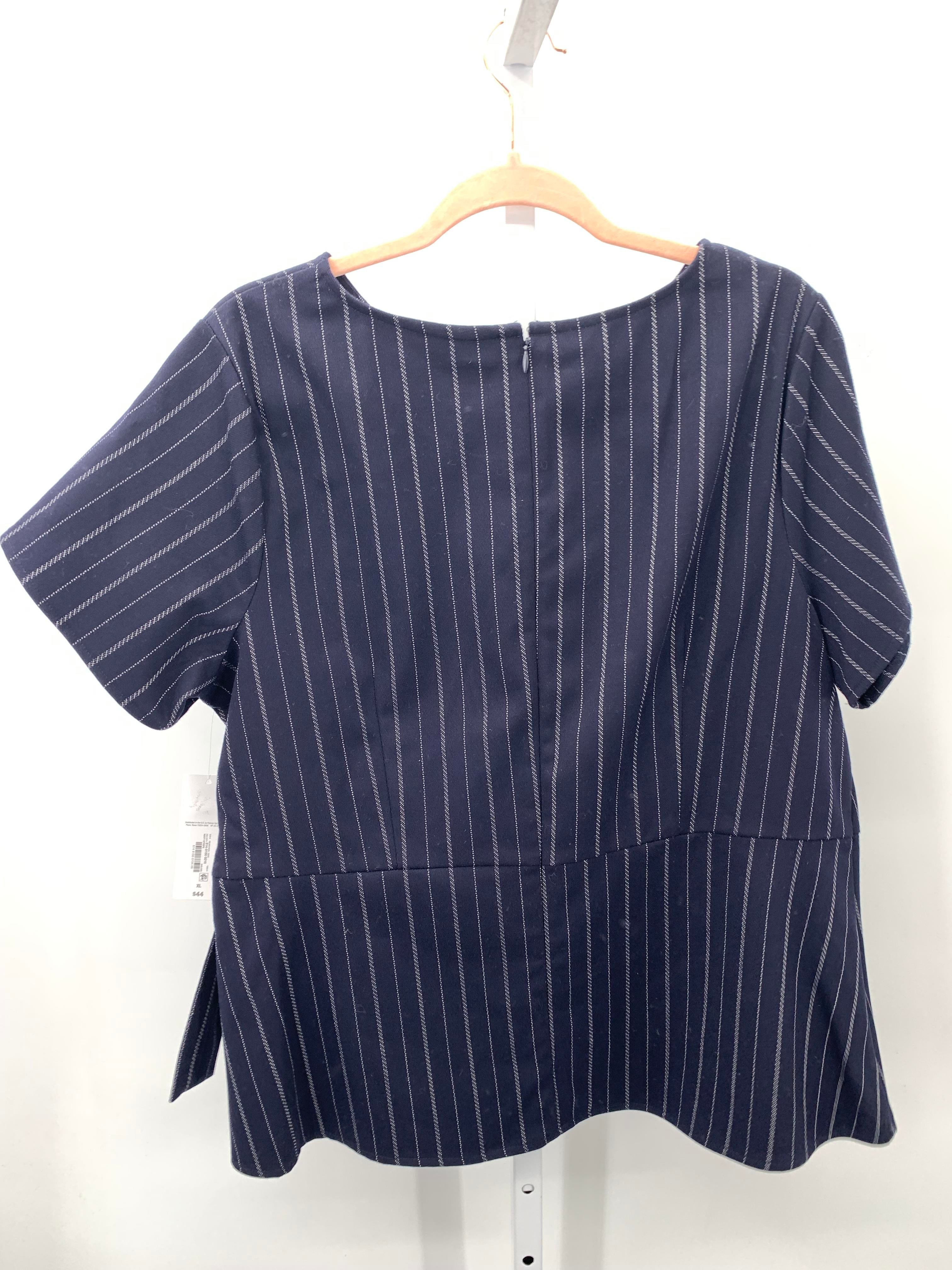 Liz Claiborne Size Extra Large Misses Short Sleeve Shirt
