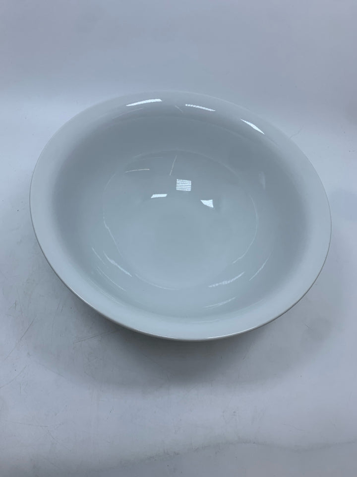WHITE PORCELAIN SERVING BOWL.