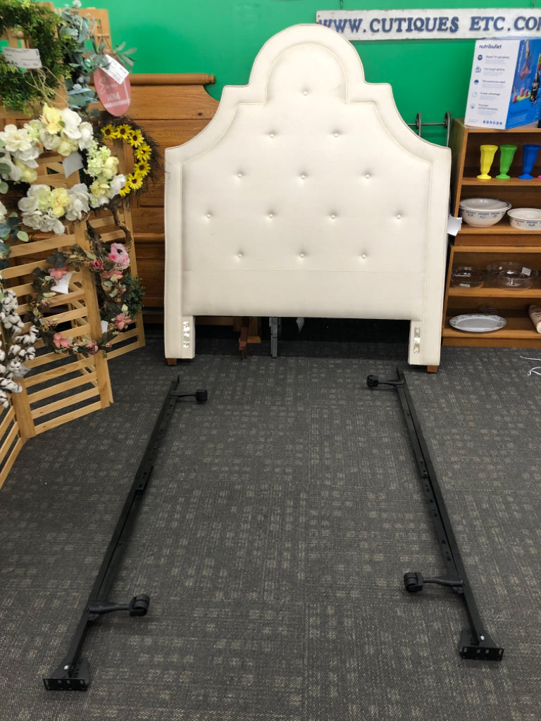 FULL/QUEEN YORK TUFTED HEADBOARD W/METAL FRAME.