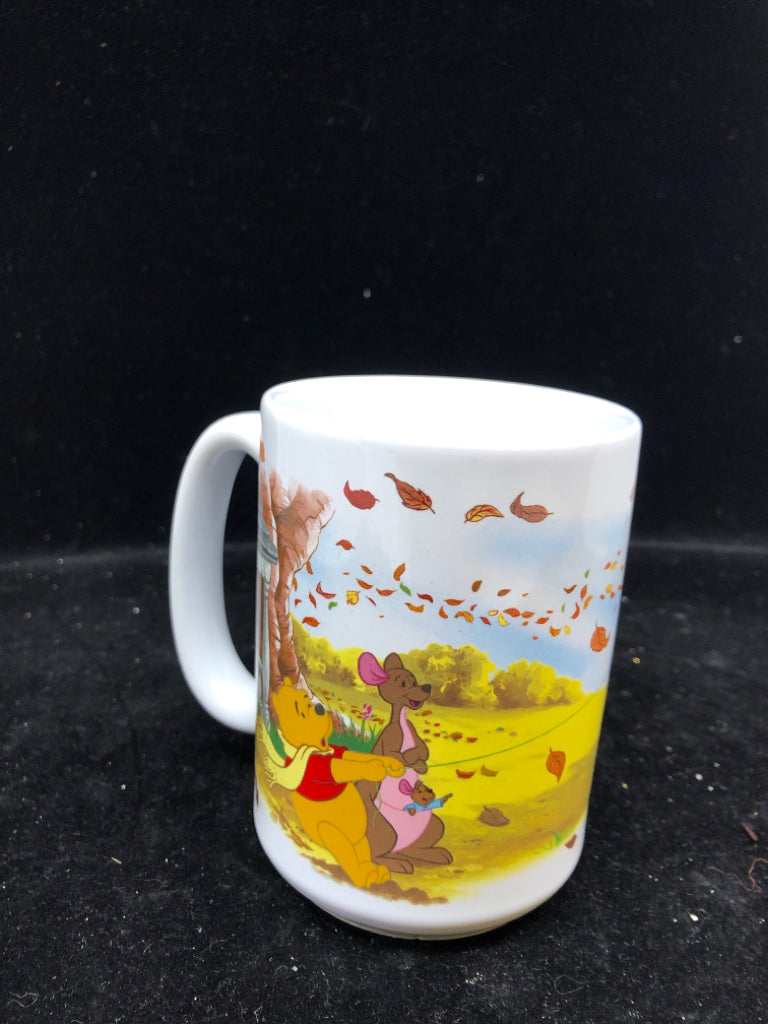 WHITE WINNIE THE POOH MUG.