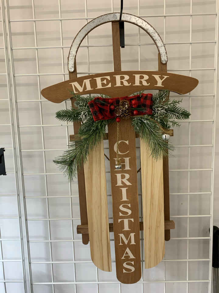 MERRY CHRISTMAS DECORATIVE SLED WALL HANGING.