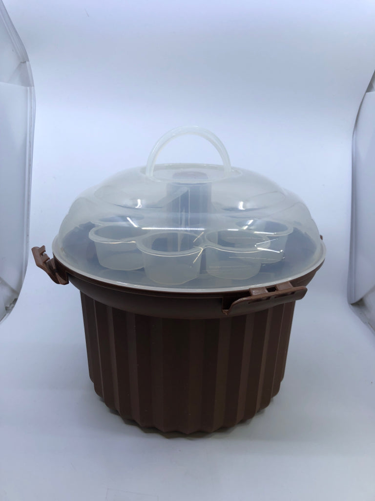 LARGE CUPCAKE TRAVEL CARRIER.