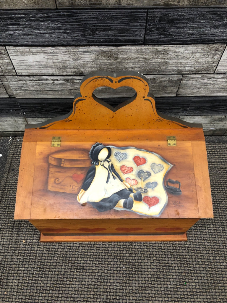 PRIMITIVE HAND-PAINTED BREAD BOX.