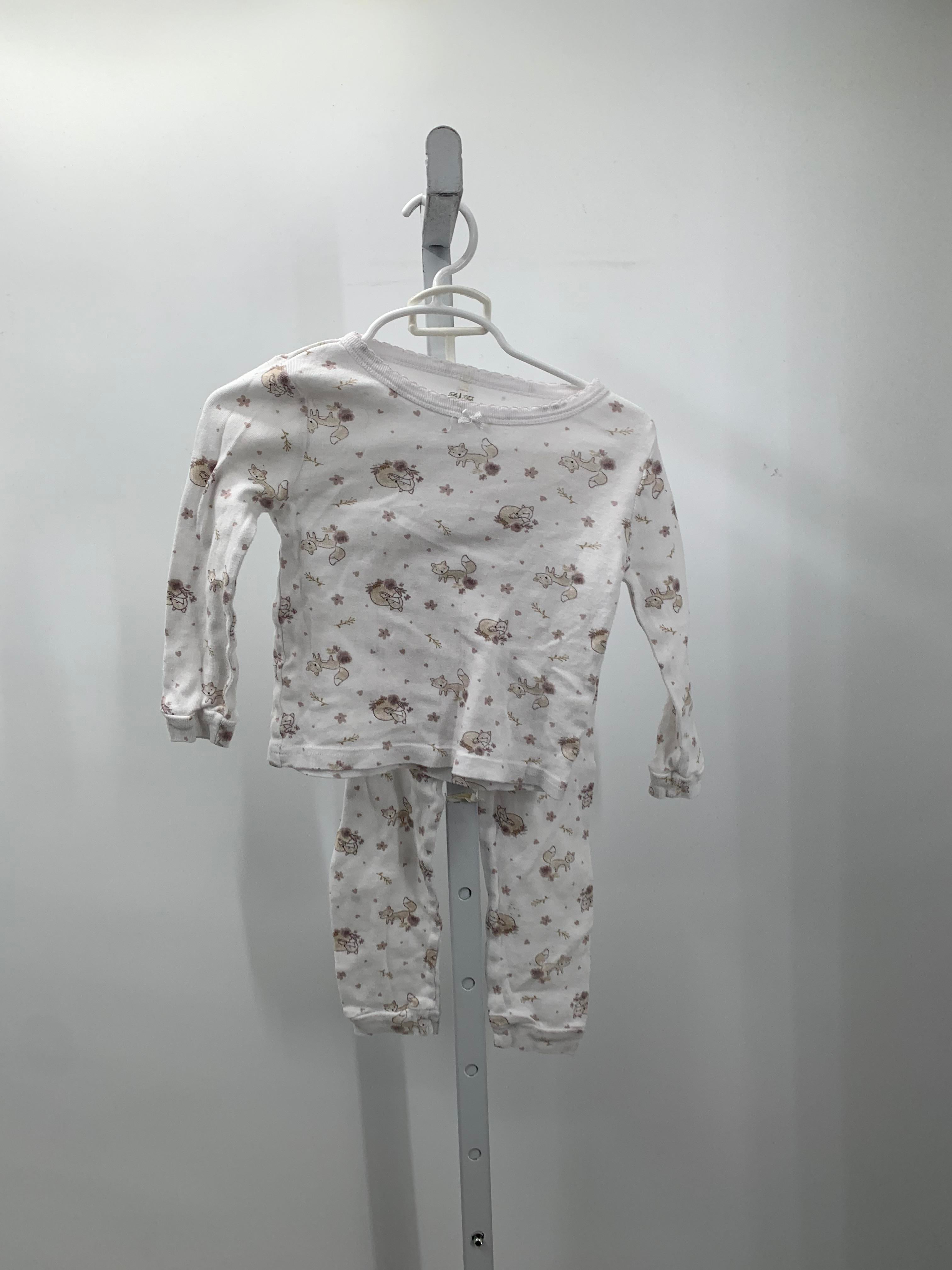Le Top Size 3T Girls Pajamas