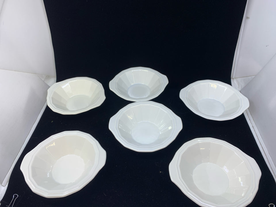 6 WHITE BOWLS W SLIGHT HANDLES.