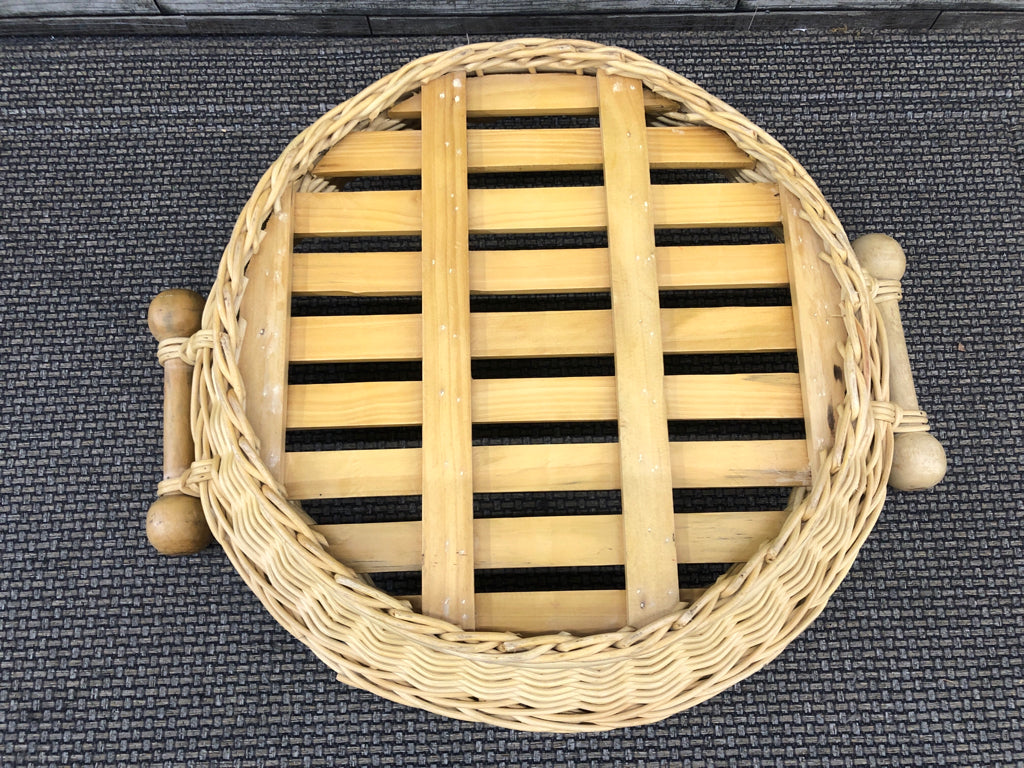 LIGHT WOVEN BASKET W 2 WOOD HANDLES.