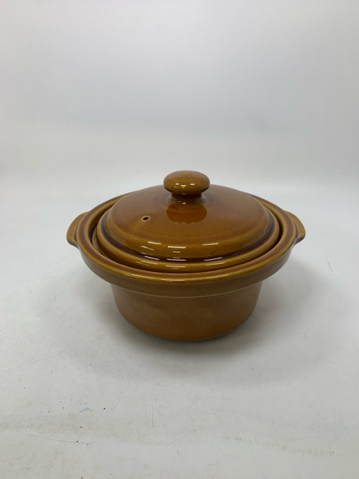 VTG CASSEROLE COVERED DISH.