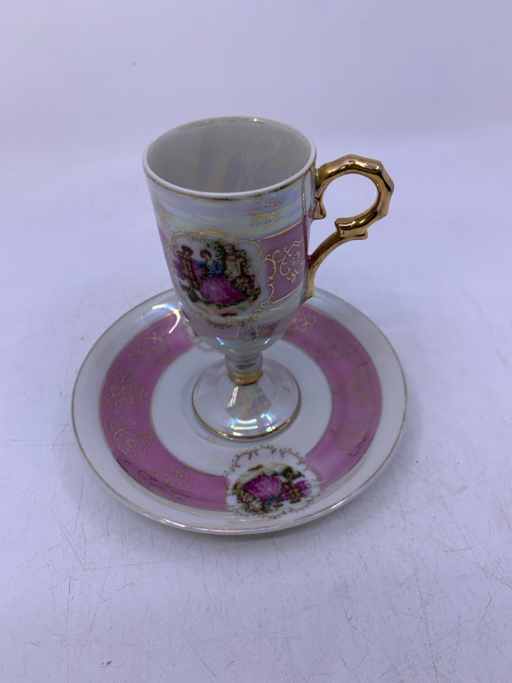 VICTORIAN COUPLE DECOR CUP/SAUCER