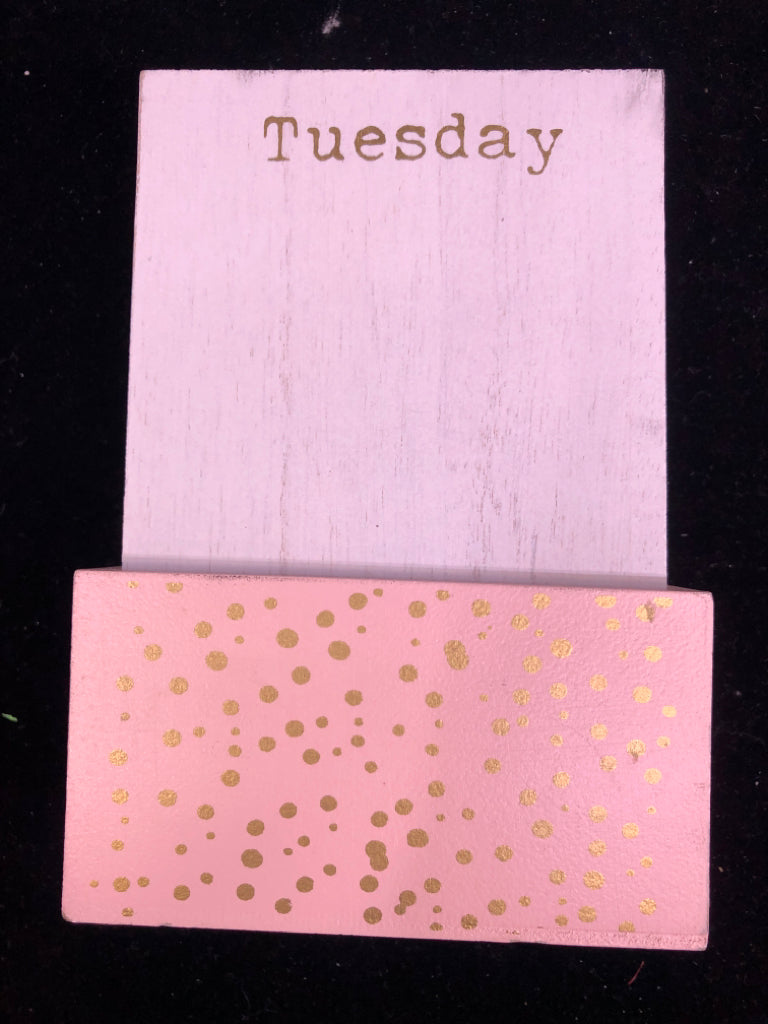 WOOD BOX PERPETUAL CALENDAR PINK/GOLD/WHITE.