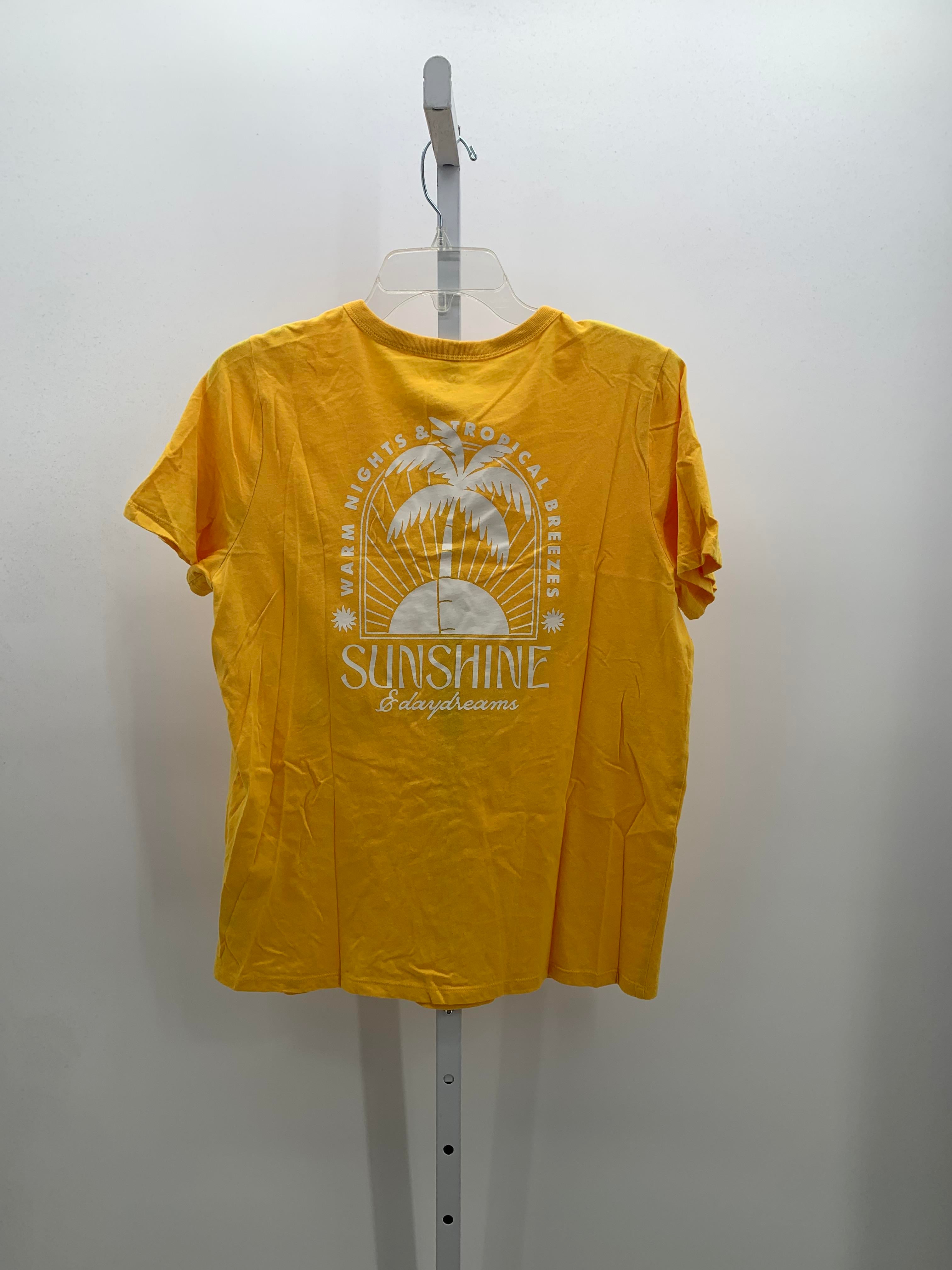 Universal Thread Size Large Misses Short Sleeve Shirt