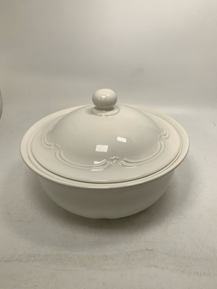 COVERED SERVING BOWL.