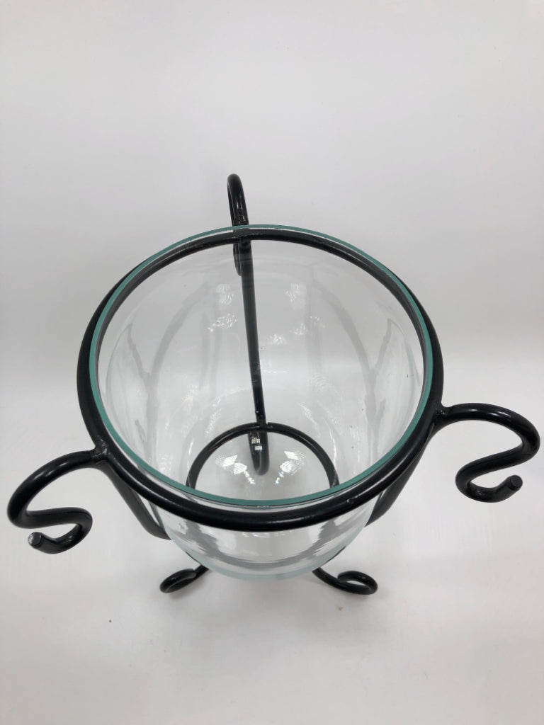 METAL SCROLL W/CLEAR GLASS CANDLE HOLDER.