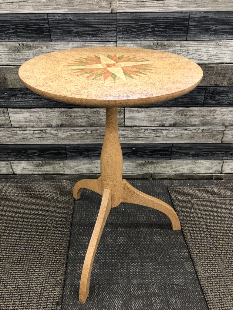SMALL ROUND VTG TABLE W STAR PATTERN TOP.