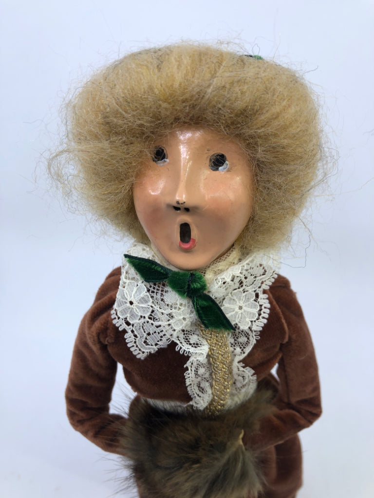 BYERS' CHOICE WOMAN IN TAN DRESS W MUFF-1985.