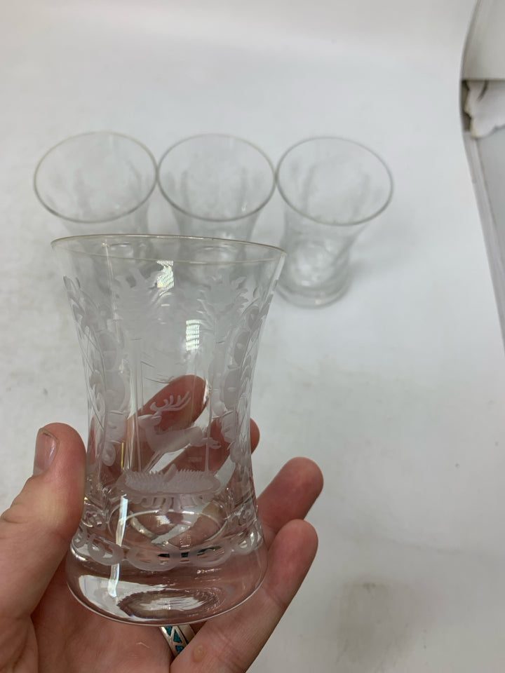 4 ETCHED ELK DETAILED CORDIAL GLASSES.