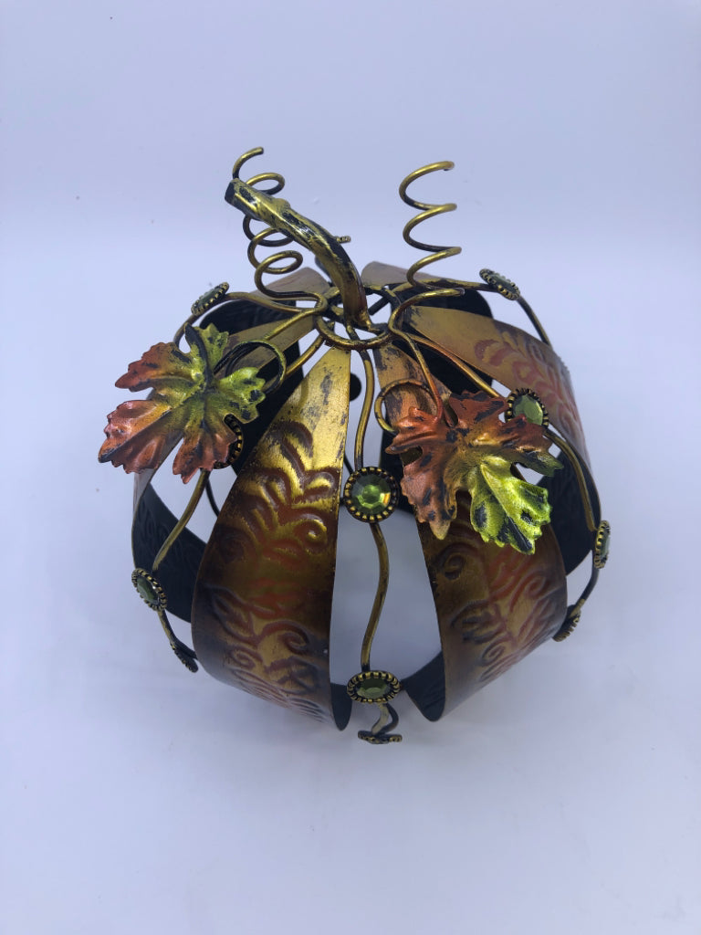 METAL PUMPKIN W/GREEN JEWELS SHELF DECOR.