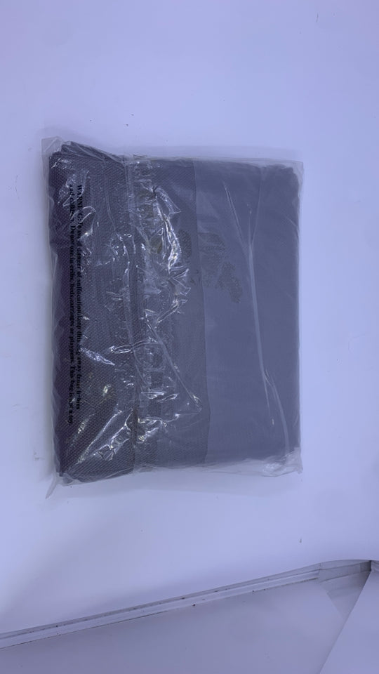 NIP GREY CURTAIN.