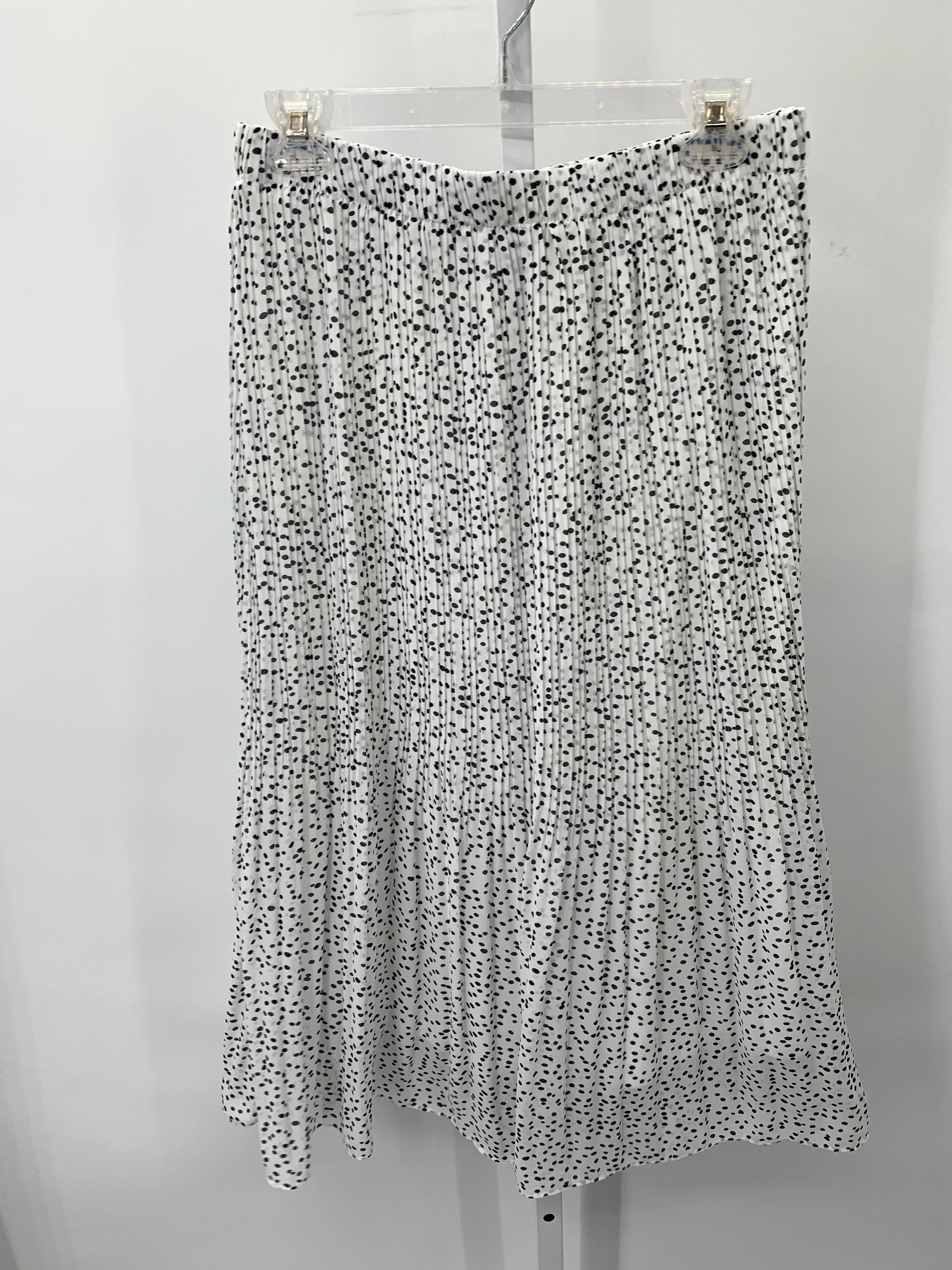 WD NY Size Medium Misses Skirt