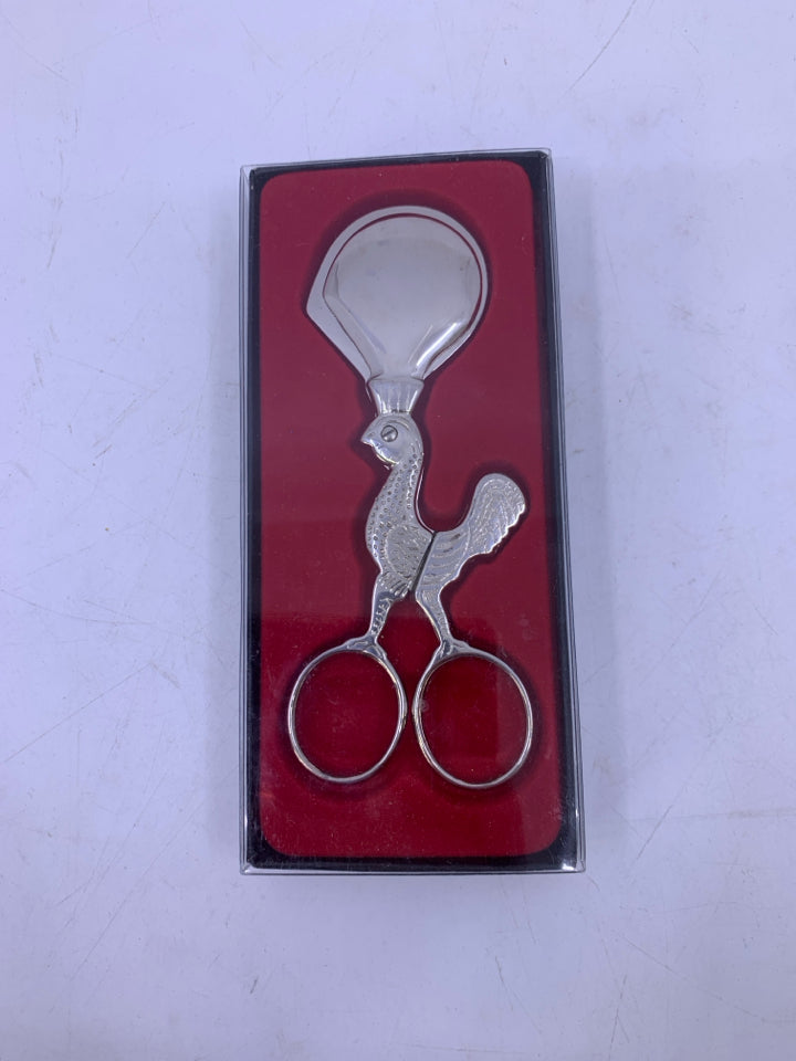 NIP NICKEL METAL EGG TOPPER MADE IN ITALY ROOSTER SHAPED.