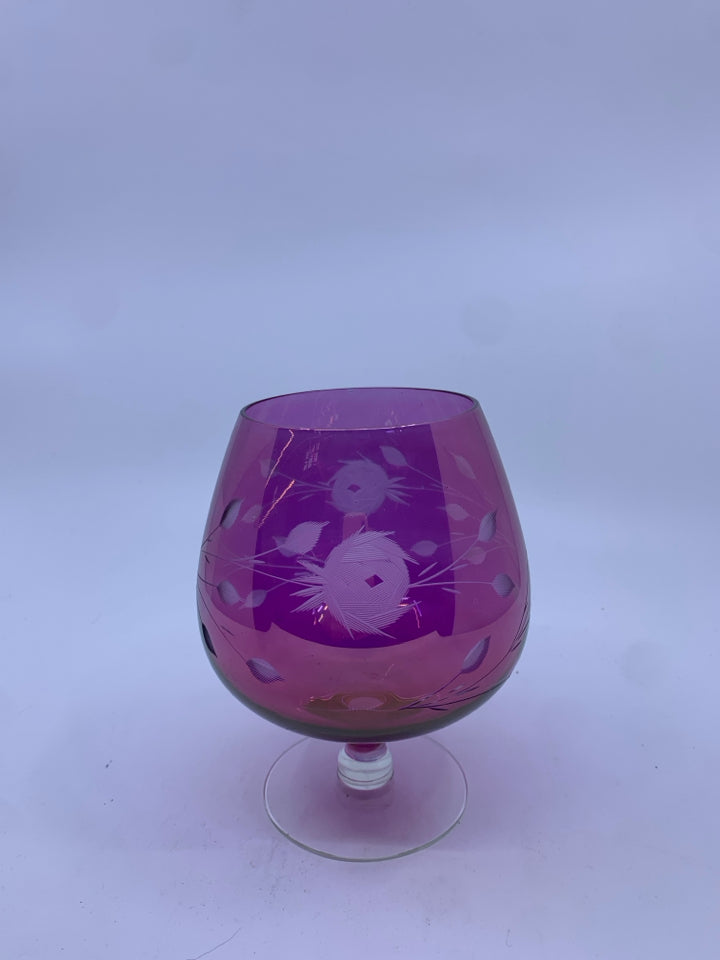 VTG DARK PURPLE IRIDESCENT ETCHED FLORAL FOOTED VASE.