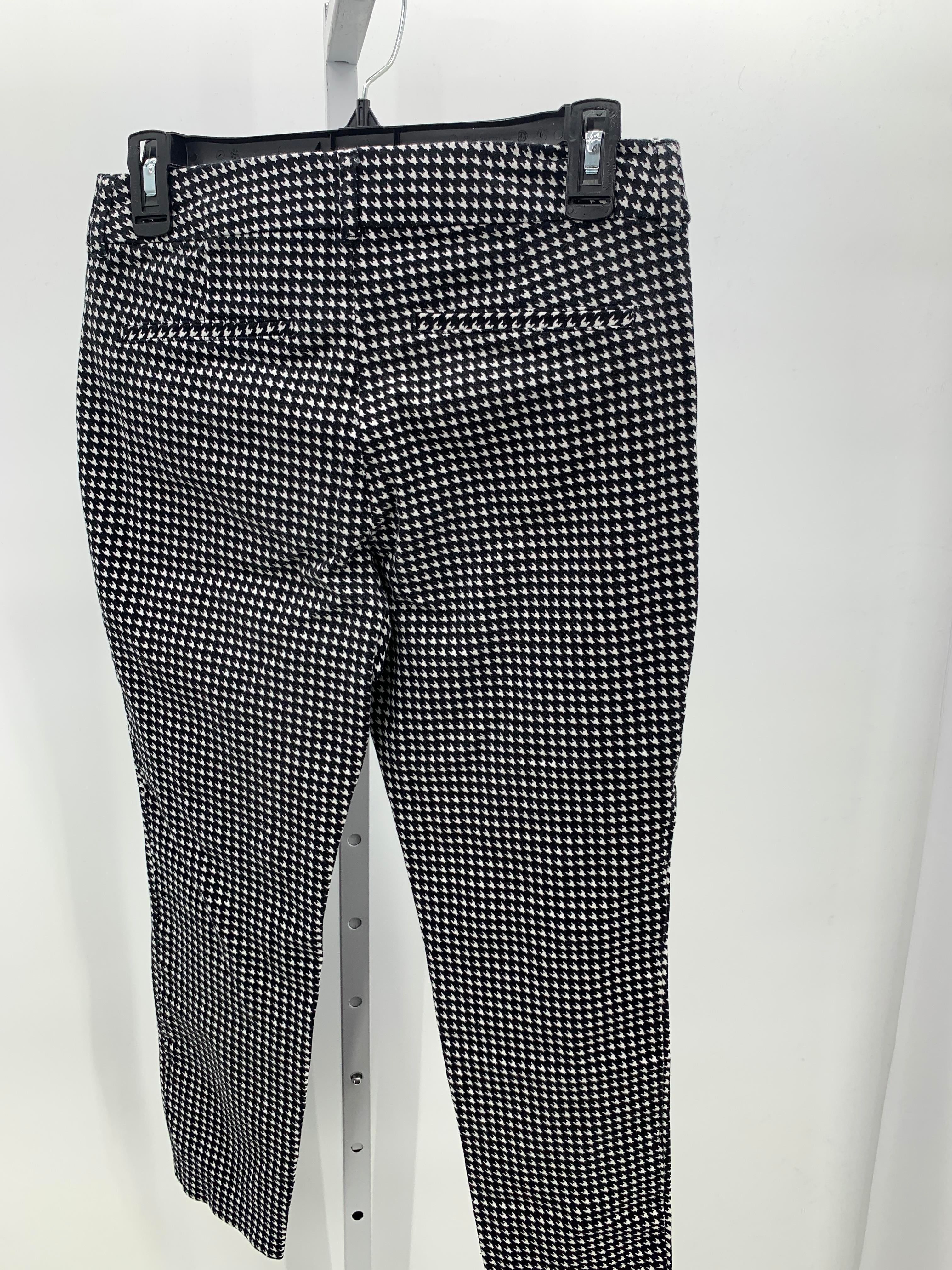 Old Navy Size 6 Misses Cropped Pants