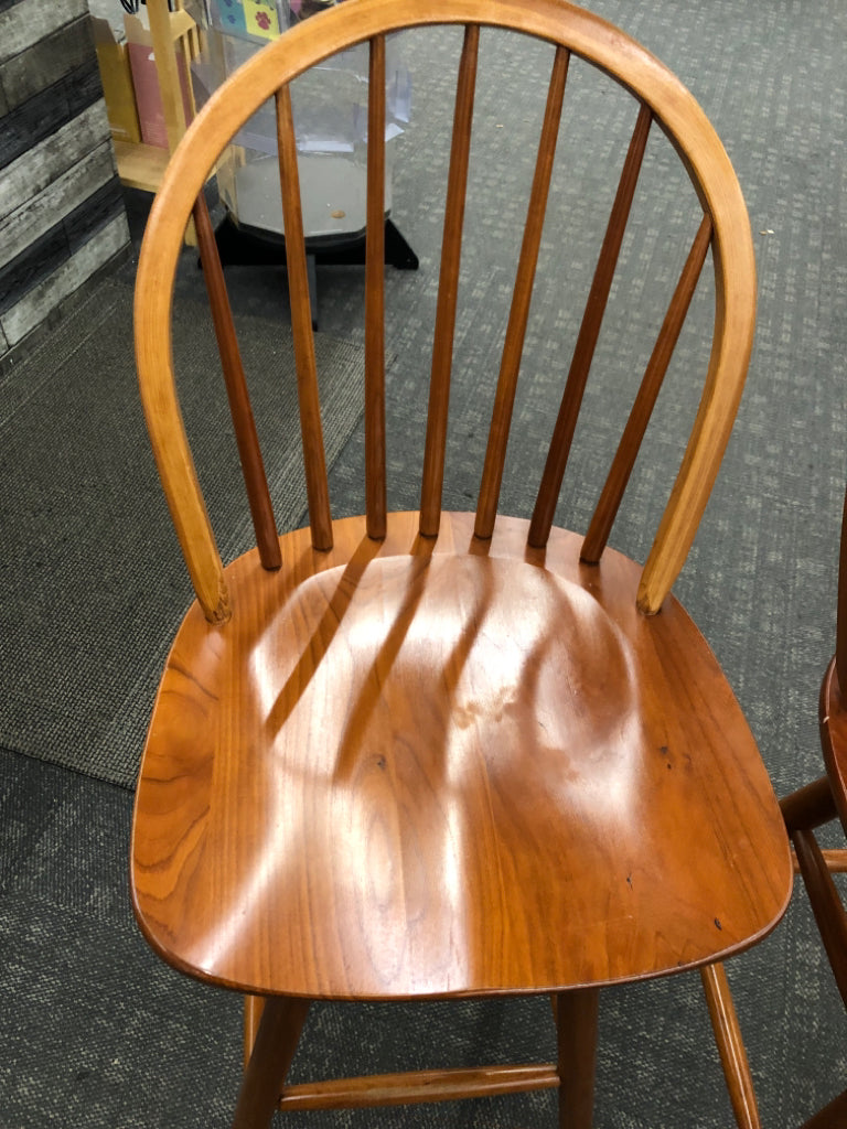 2 TALL WOOD SWIVEL BAR STOOLS.