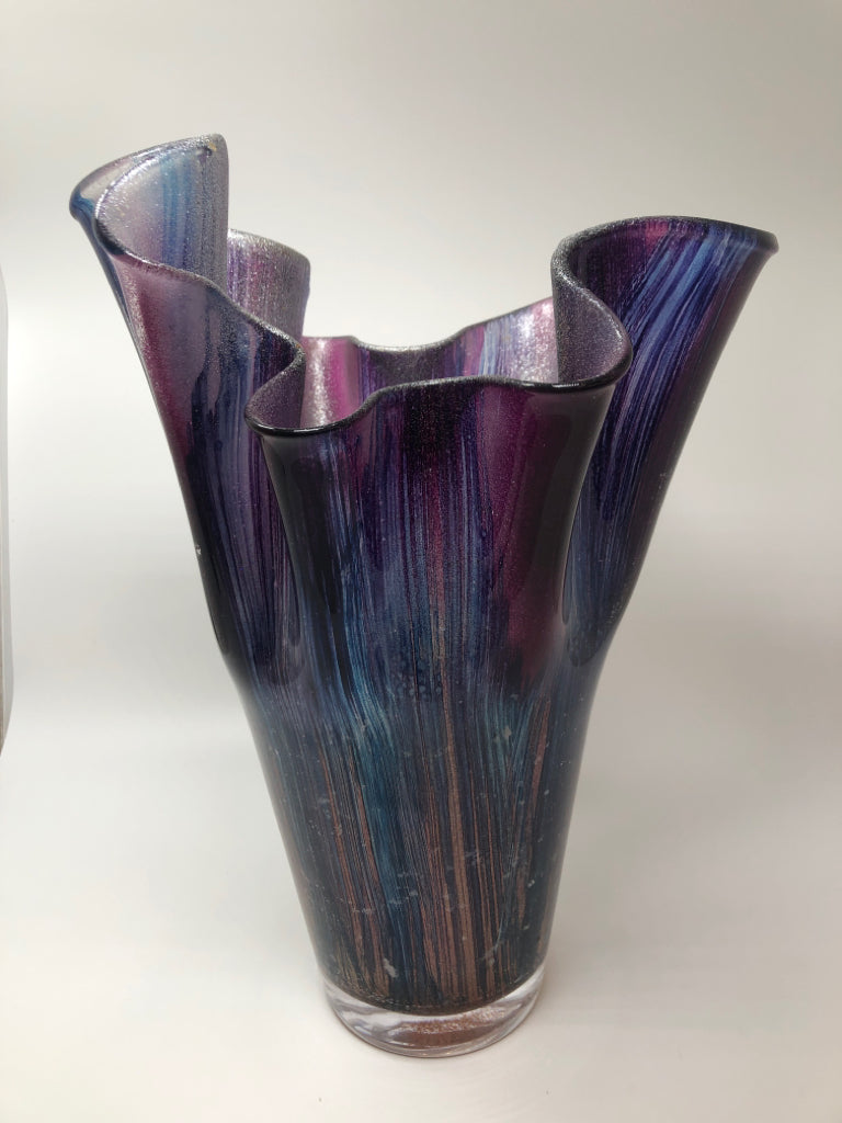 PURPLE BLOWN GLASS WAVY VASE W/GLITTER INSIDE.