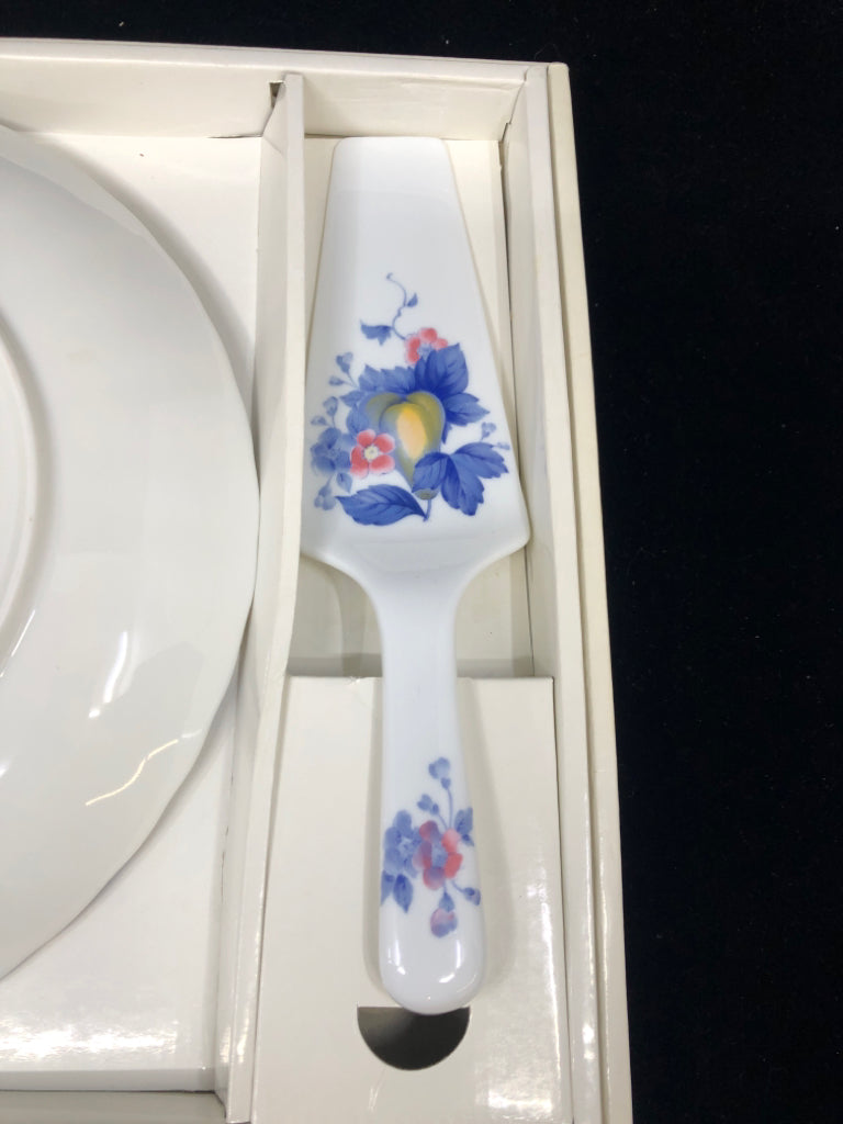 NIB PORCELAIN PLATE W/ SERVER BLUE FLORAL,FRUIT+BIRD.