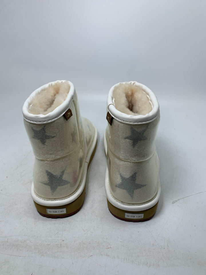 Suttons UGG Australia 8614 Waterproof Short Star Boots