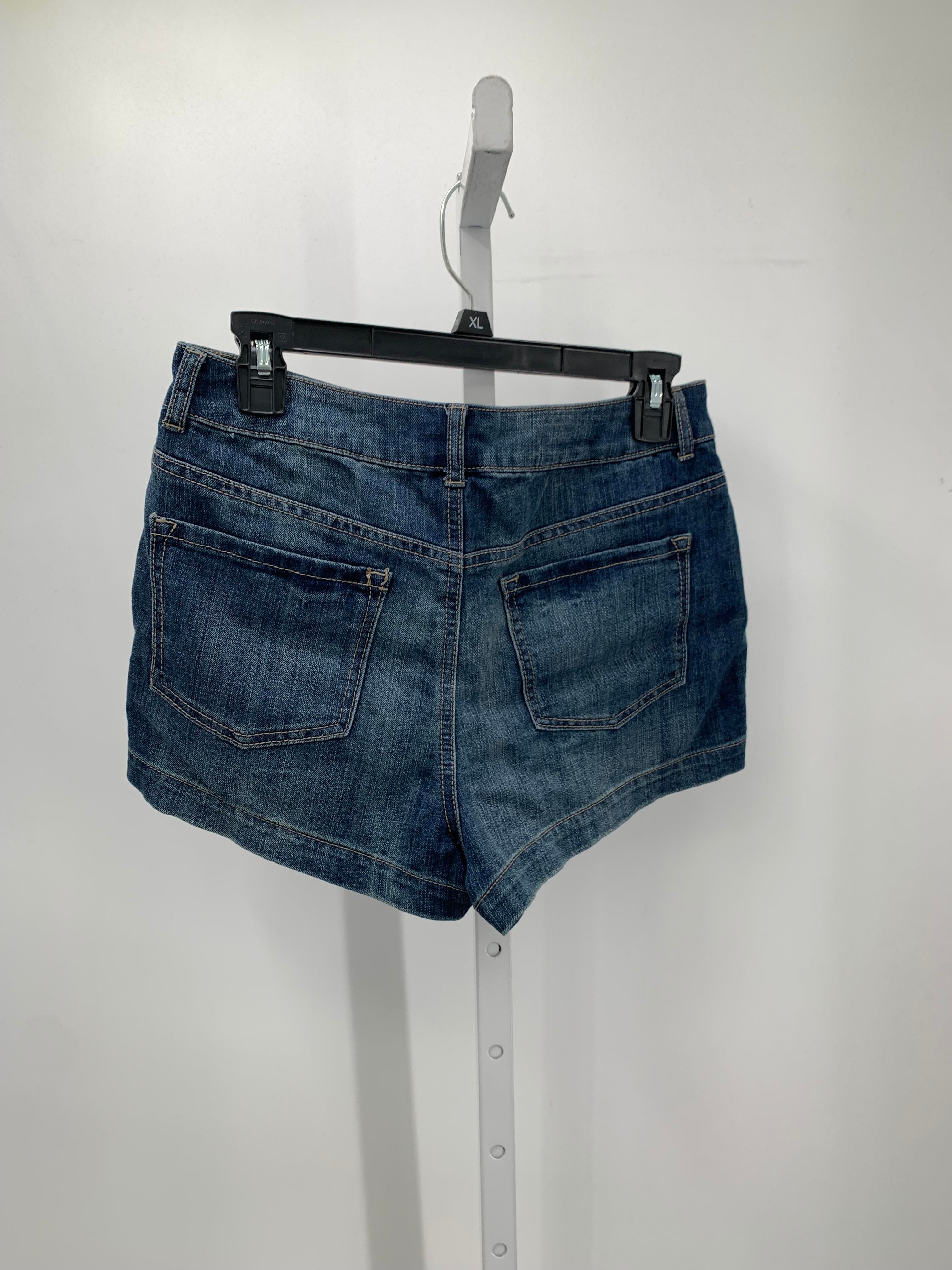 SO Size 11 Juniors Shorts