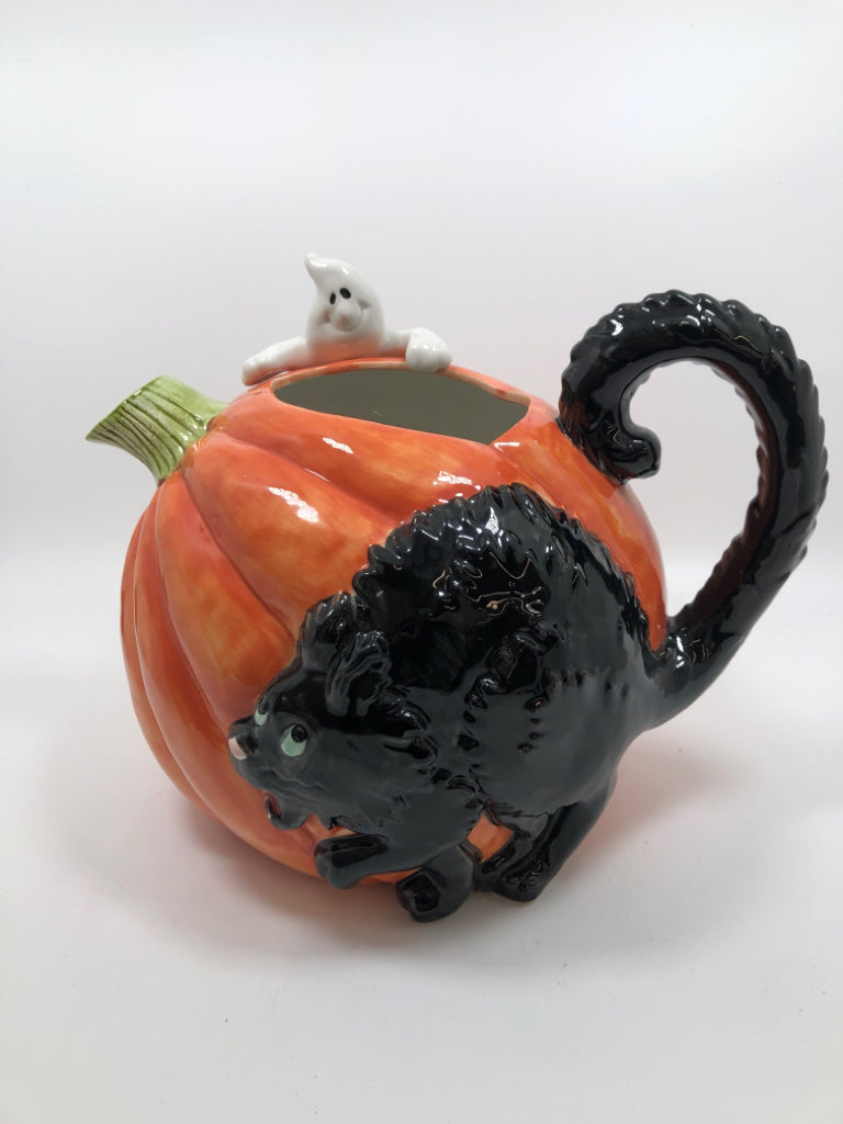 VTG FITZ AND FLOYD PUMPKIN PITCHER W/ GHOST & BLACK CAT.