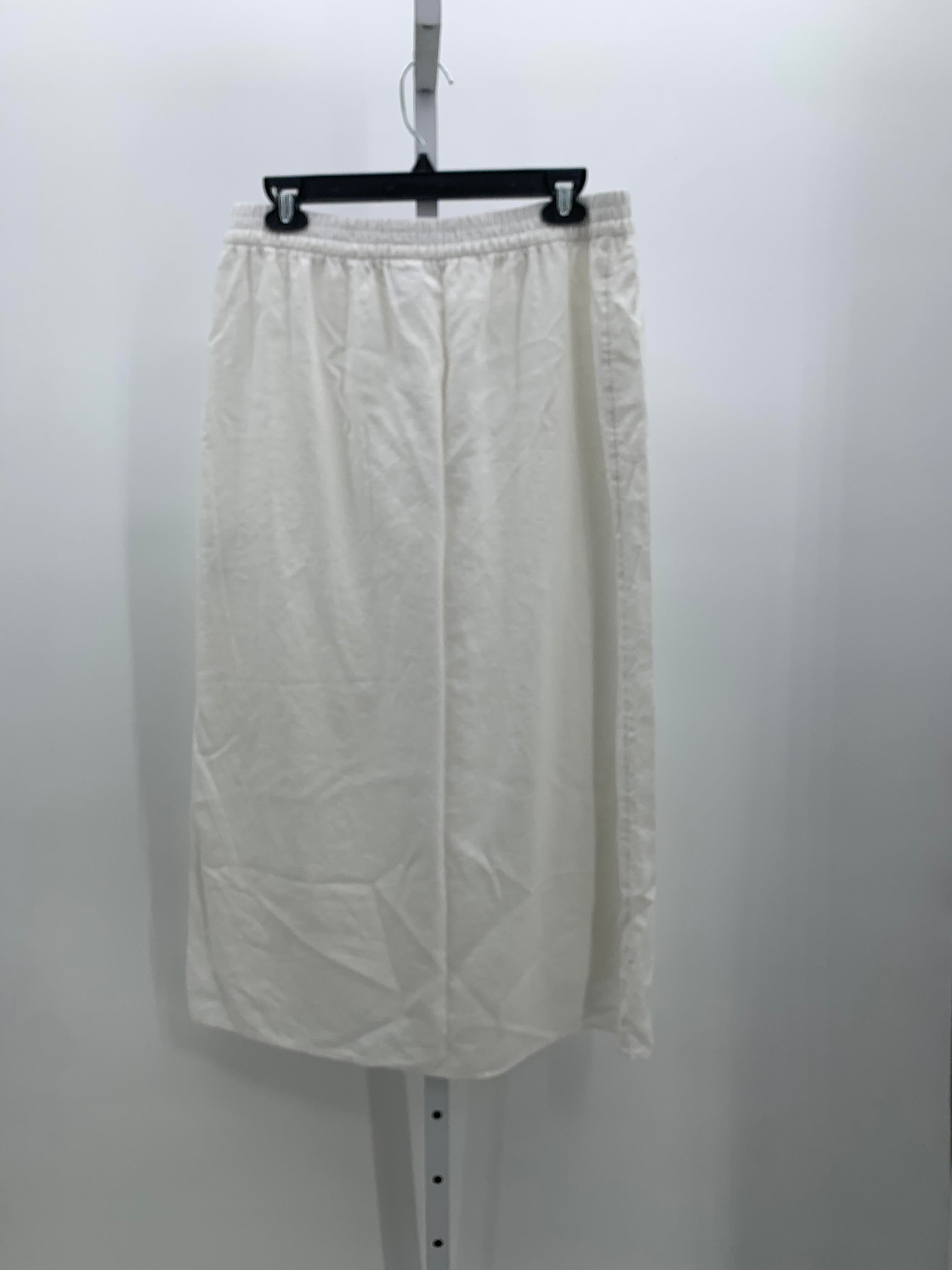 Gap Size Large Misses Skirt