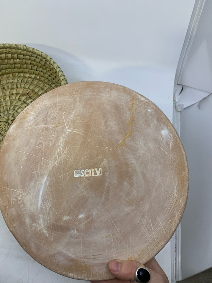 WOVEN BASKET W/ WARMER INSERT EMBOSSED DOVE.