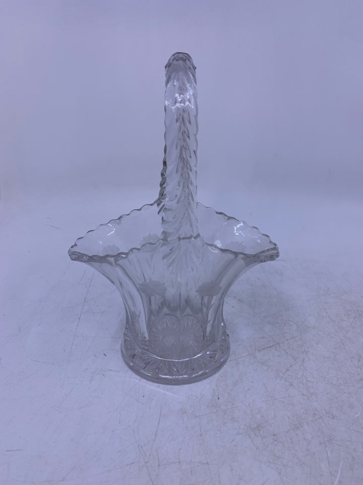 SMALL CLEAR GLASS BASKET W/ ETCHED FLOWERS.