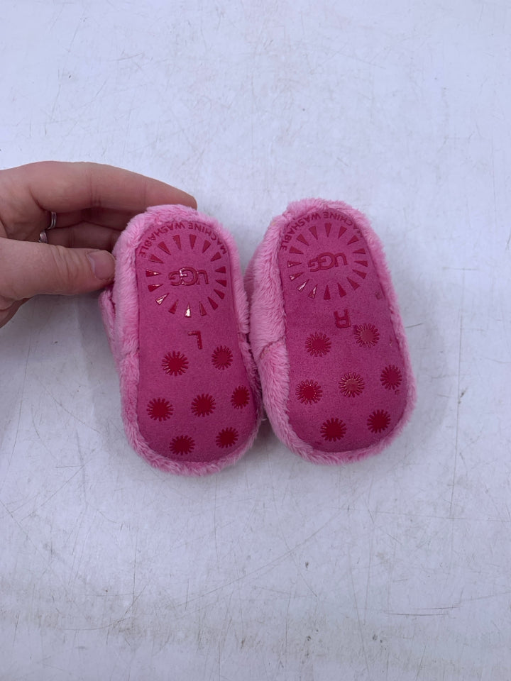 UGG Size 0-1 Soft Shoes