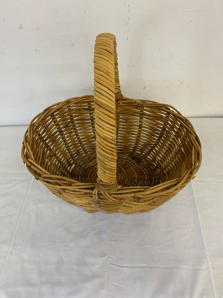 LARGE BLONDE NICELY MADE STICK BASKET W/ HANDLE.