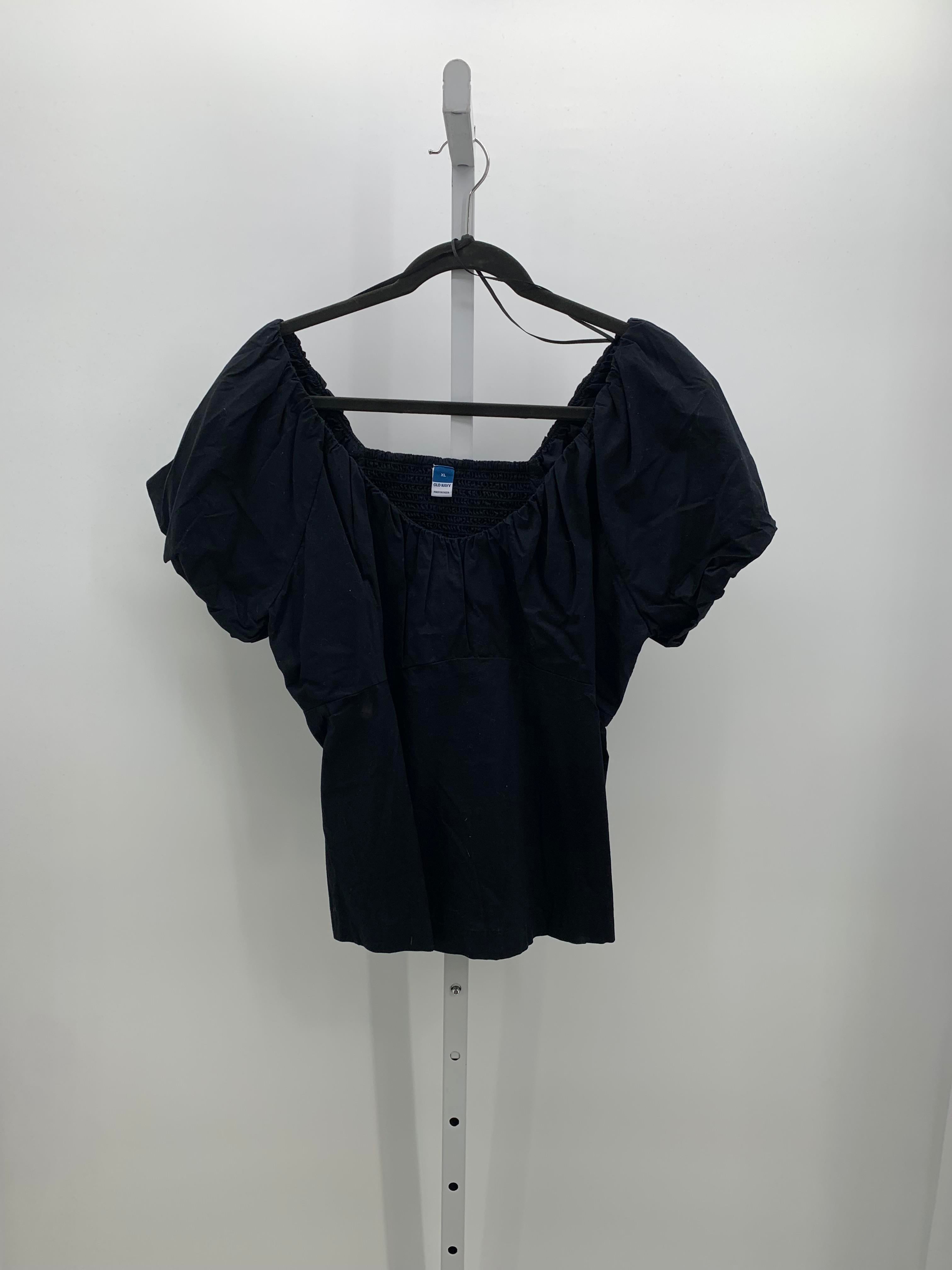 Old Navy Size Extra Large Misses Short Sleeve Shirt