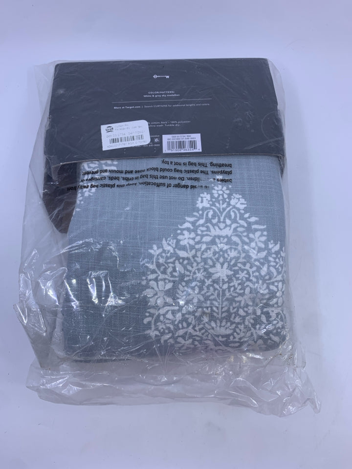NIP THRESHOLD BLACK OUT CURTIAN.