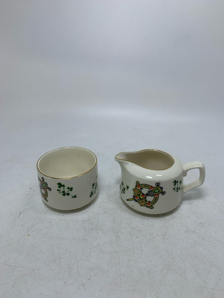 SHAMROCK/CREST SMALL SUGAR/CREAMER SET.
