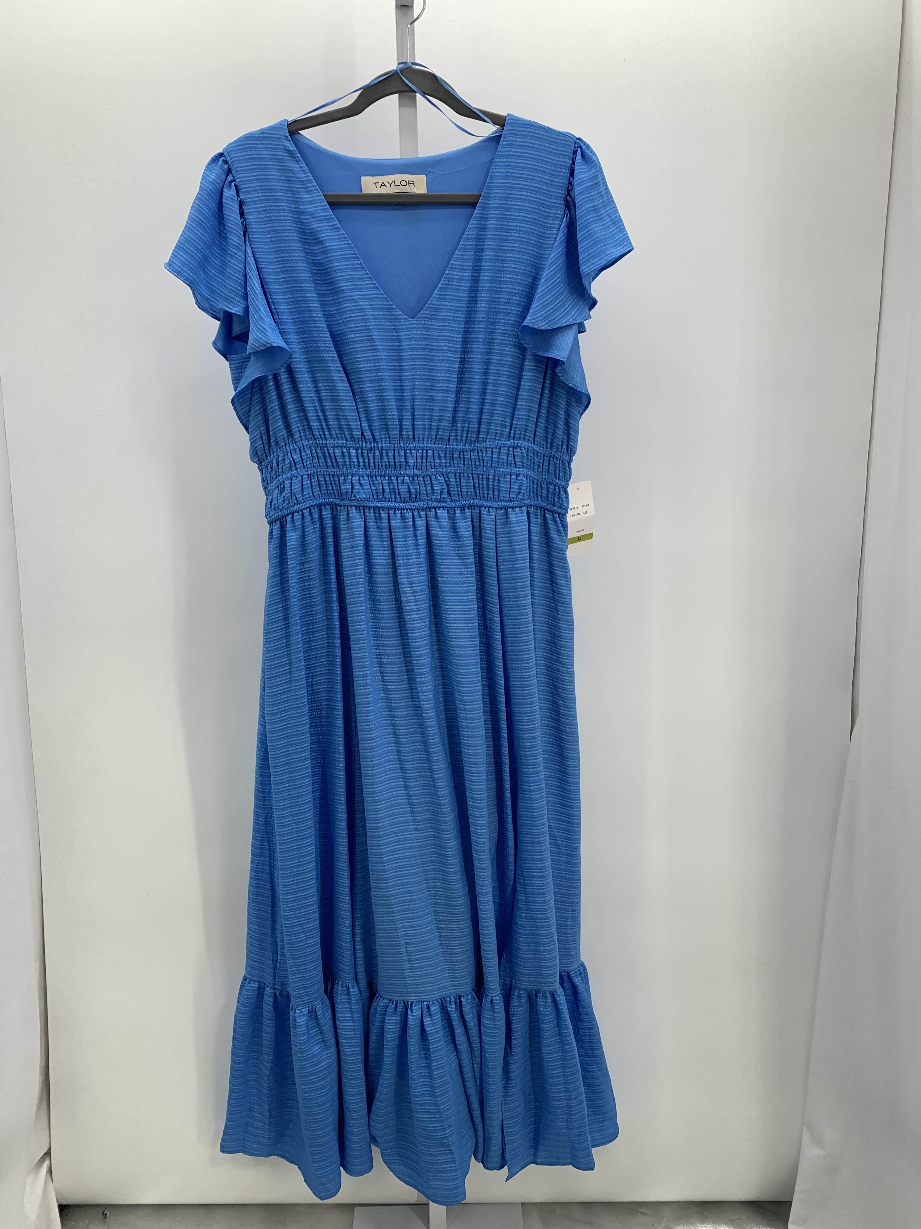 Size 14 Misses Short Sleeve Dress