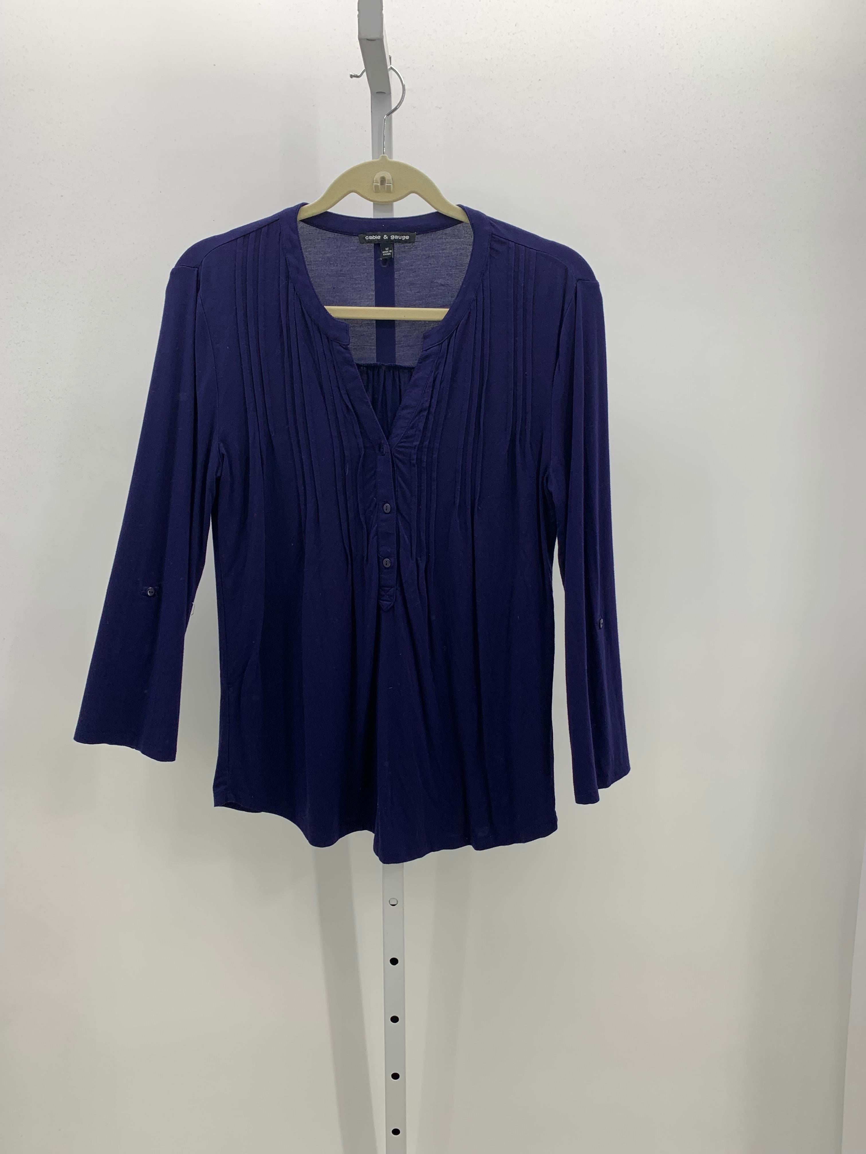Cable & Gauge Size Medium Misses Long Sleeve Shirt
